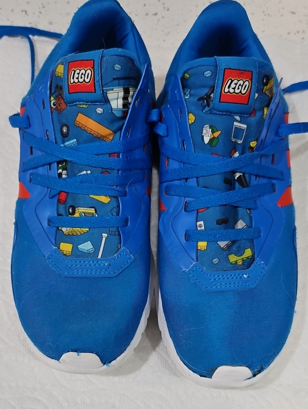 Boys 4 1/2 Adidas Lego Kids Sneakers with Brick Print